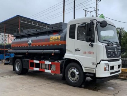 國(guó)六東風(fēng)天錦腐蝕性物品罐式運(yùn)輸車(chē)圖片 國(guó)六東風(fēng)天錦腐蝕性物品罐式運(yùn)輸車(chē)圖片